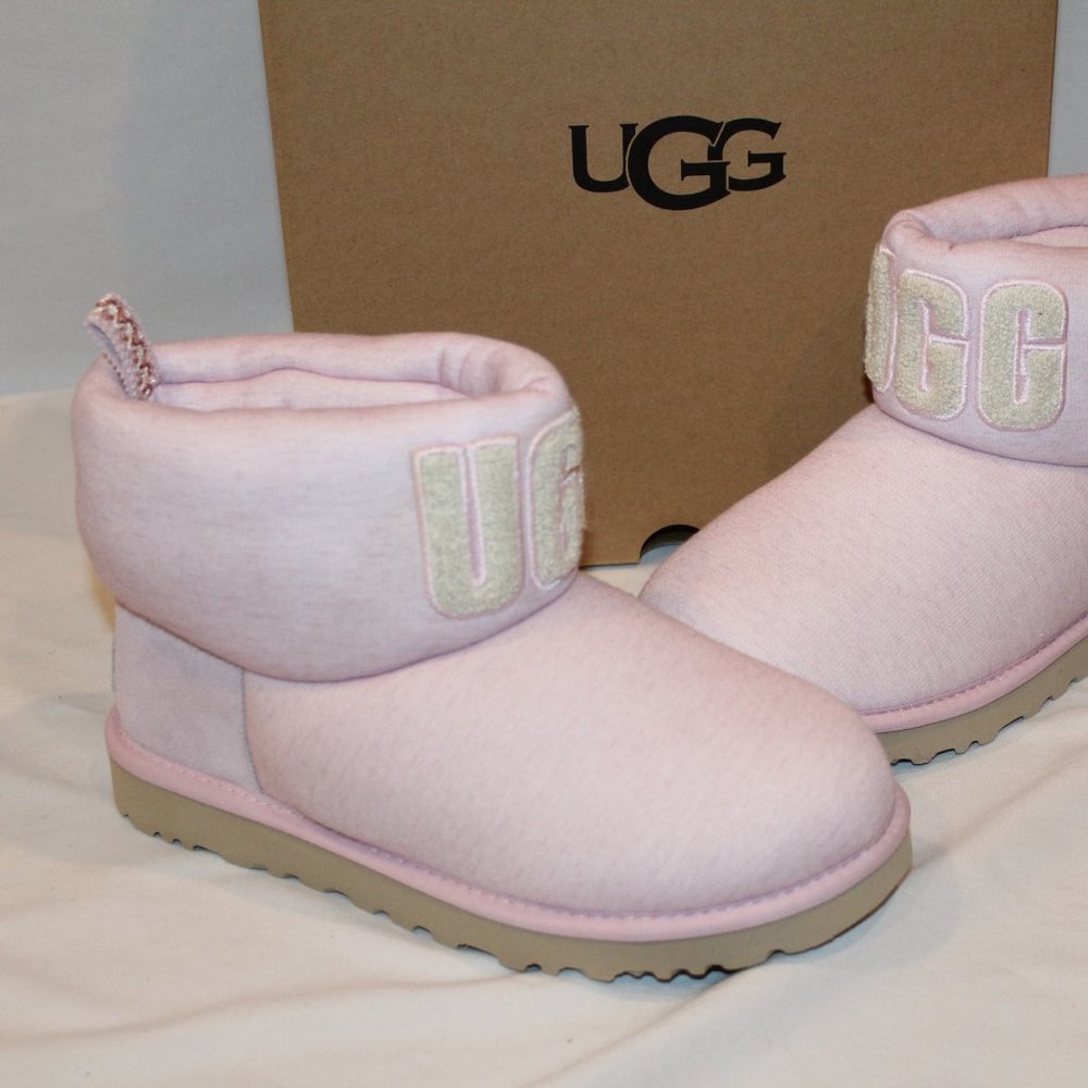 NIB‎ UGG WOMEN'S JERSEY SHEARLING LINED LOGO MINI BOOTS PINK